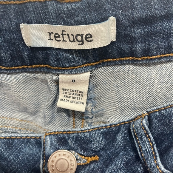 Refuge Distressed Skinny Jeans - Picture 2 of 3